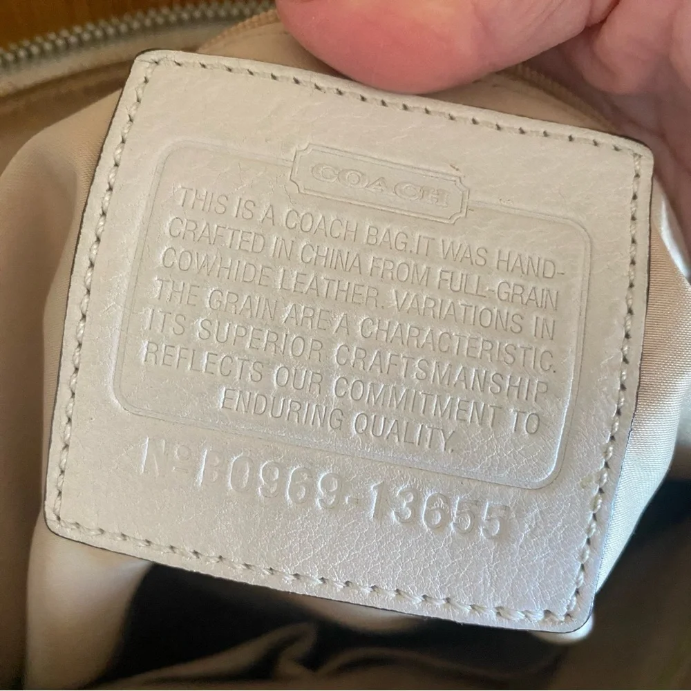 Coach white handbag - Picture 4 of 5